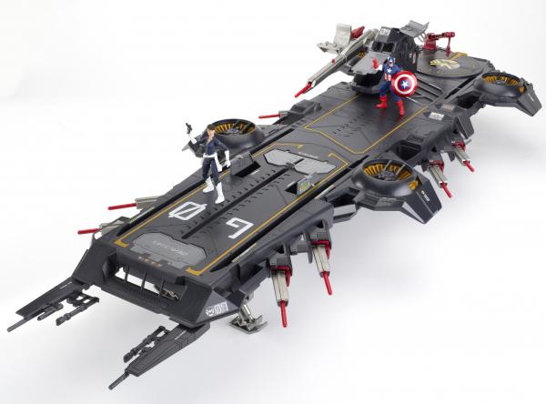 SDCC 2012: Official Hasbro Product Images - Transformers Event: Marvel SDCC Super Heli With Fig